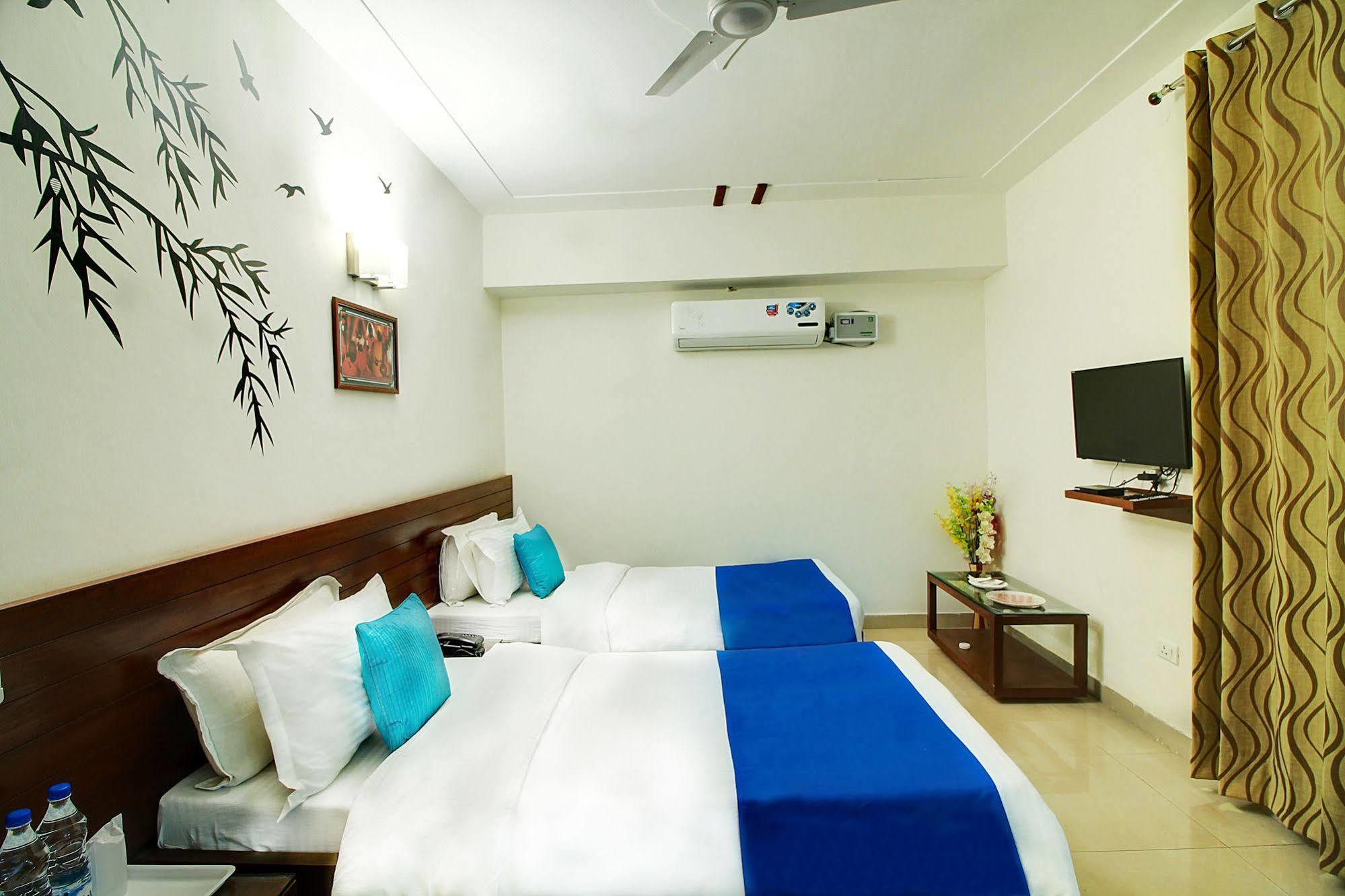 Staayz Premium Gurgaon Hotell Eksteriør bilde